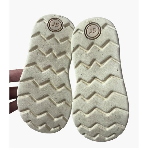 Stride Rite 360 Size 7 Girls Lacey Mary Jane White Patent Velcro Shoe 2 Sets ava - Picture 6 of 12